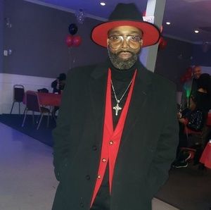 Meet your Posher, Raynard